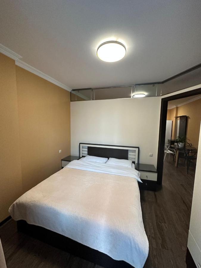 Pirosmani Mini Hotel Μπατούμι Εξωτερικό φωτογραφία