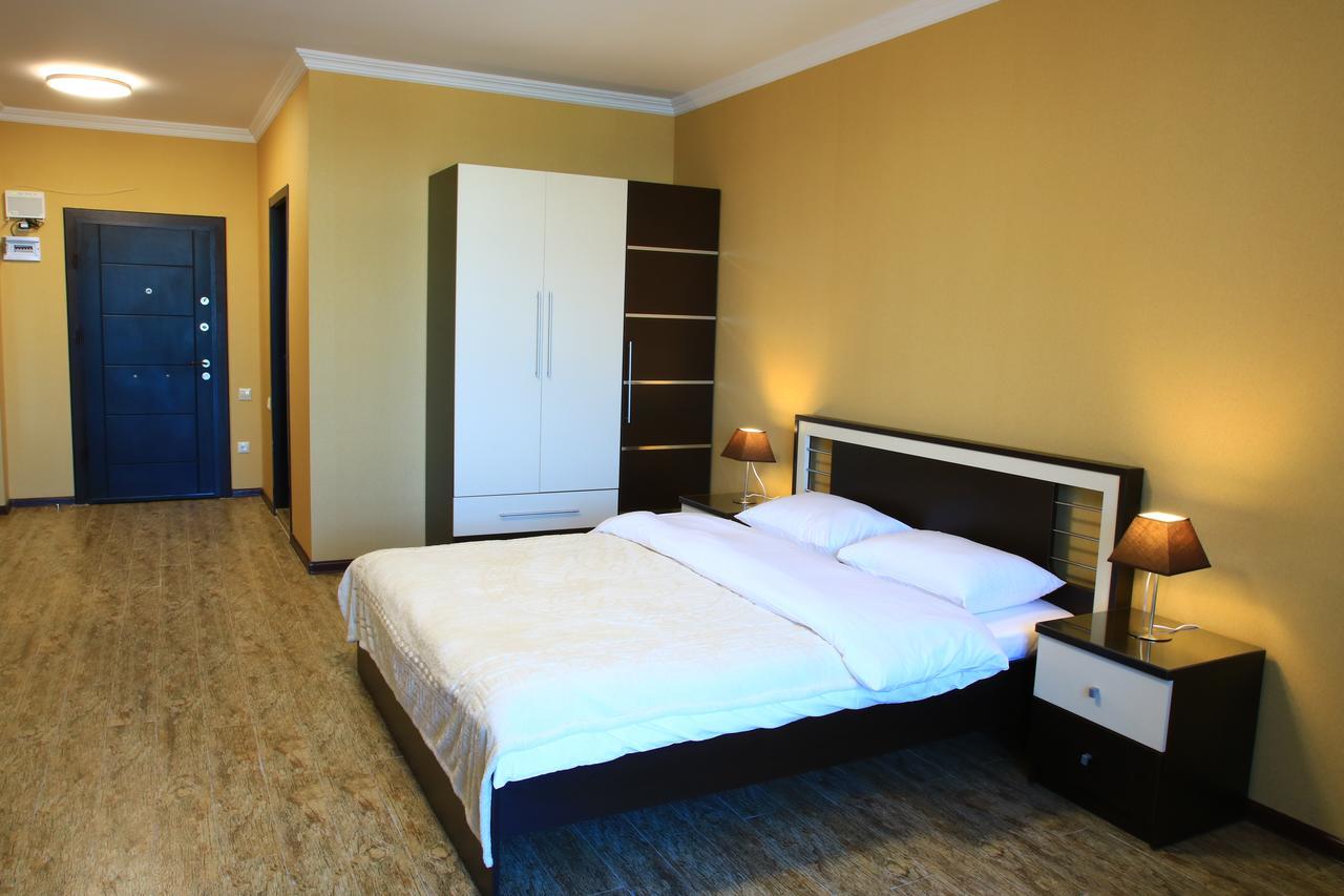 Pirosmani Mini Hotel Μπατούμι Εξωτερικό φωτογραφία