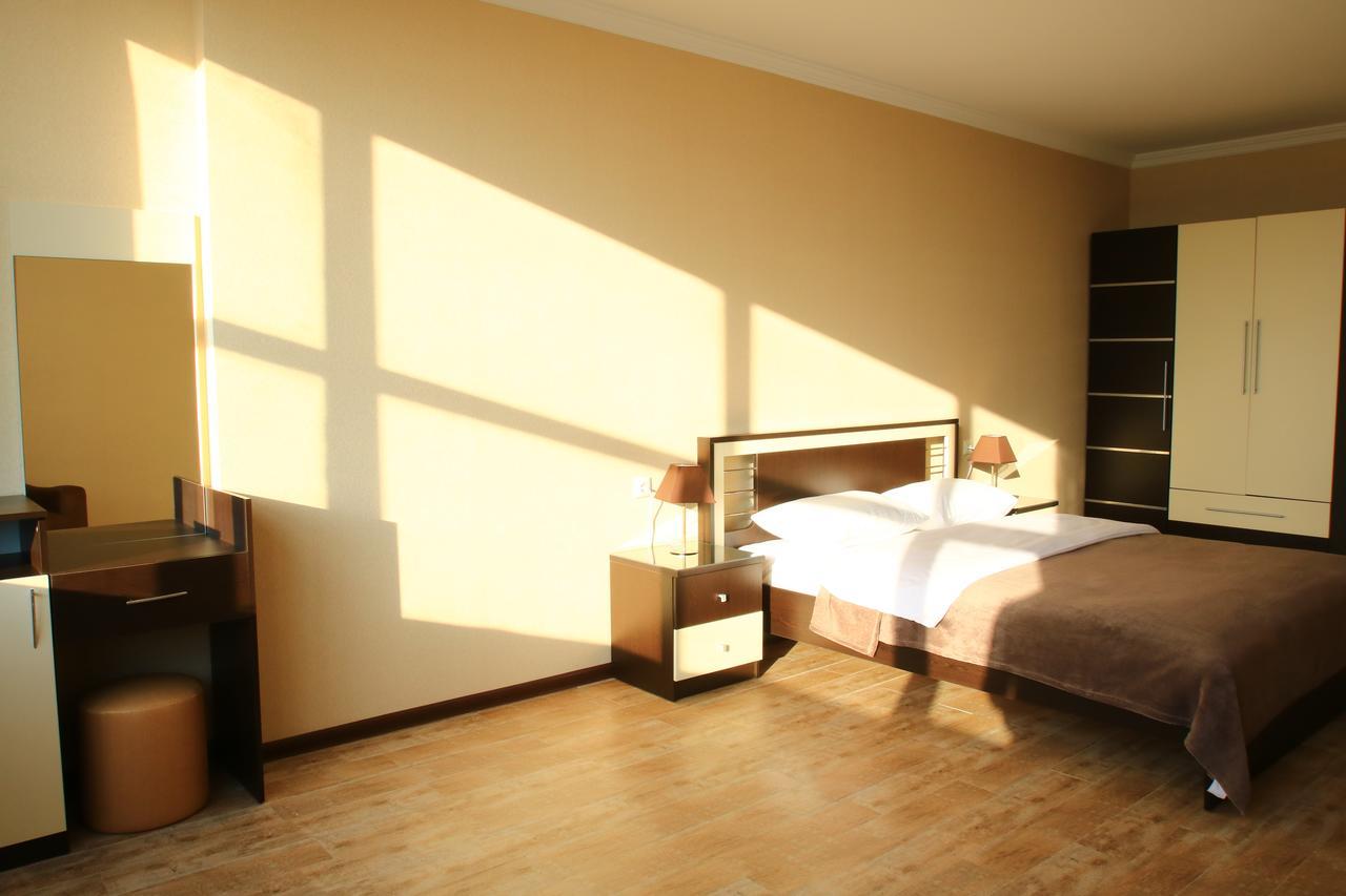 Pirosmani Mini Hotel Μπατούμι Εξωτερικό φωτογραφία