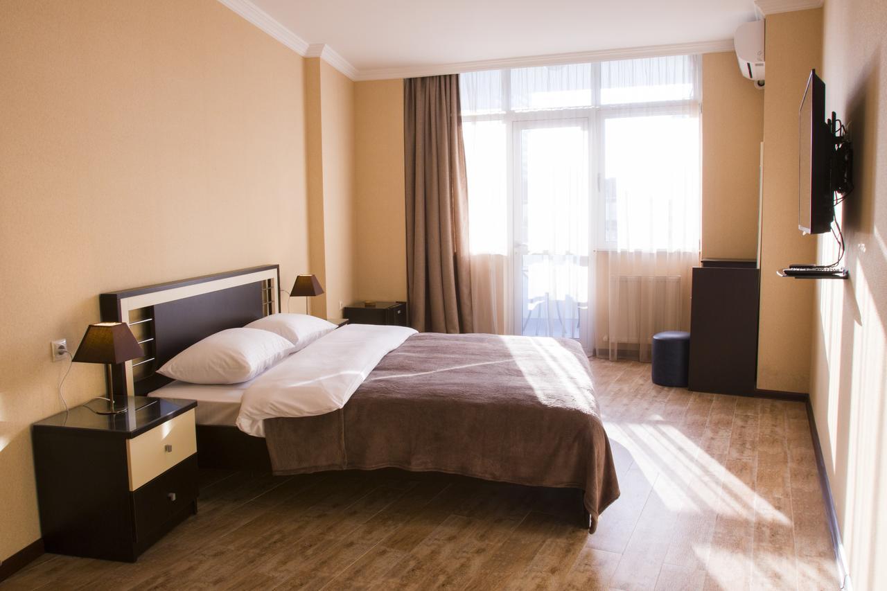 Pirosmani Mini Hotel Μπατούμι Εξωτερικό φωτογραφία