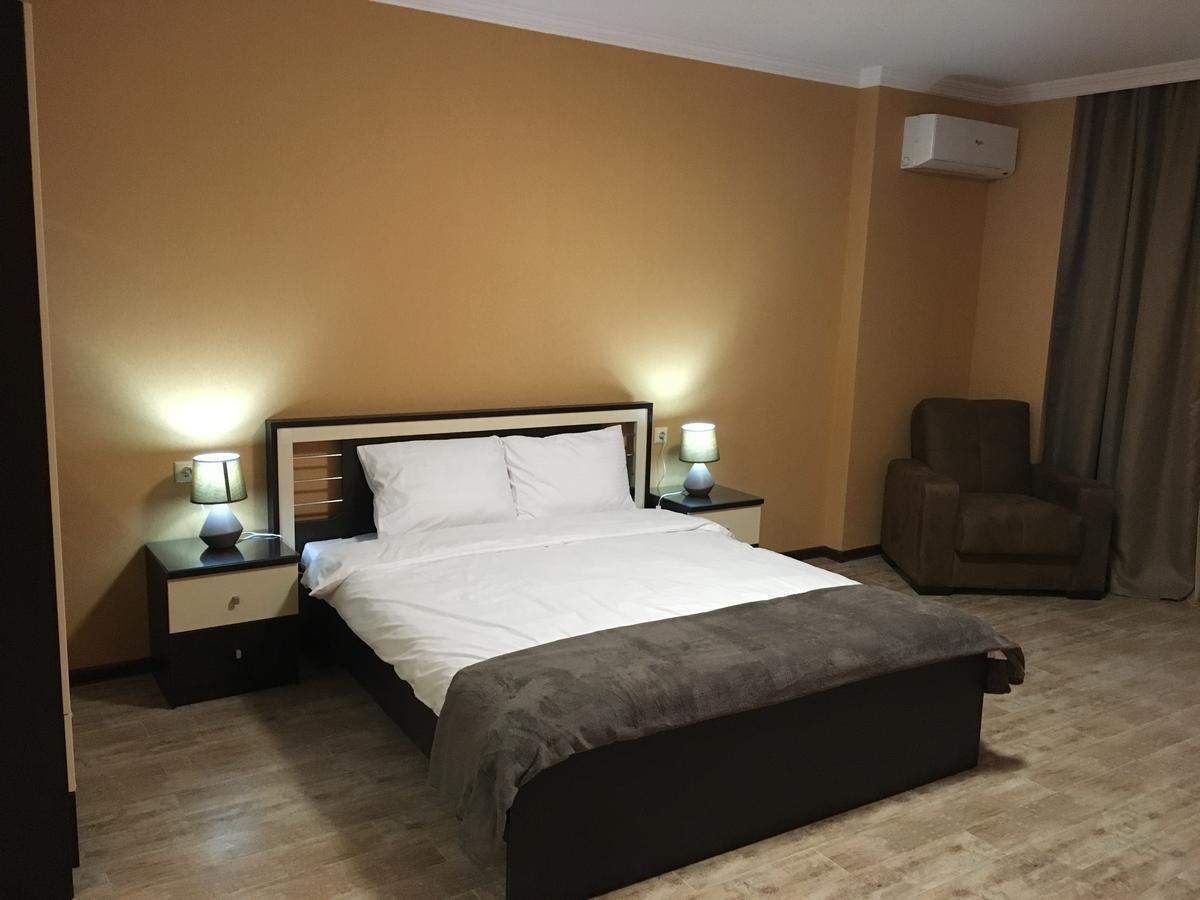 Pirosmani Mini Hotel Μπατούμι Εξωτερικό φωτογραφία